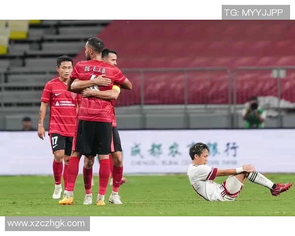 成都足球队个人能力引发热议球迷对球员表现的争论与期待 成都足球队个人能力引发热议球迷对球员表现的争论与期待